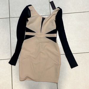 Sheer sleeve dress XS